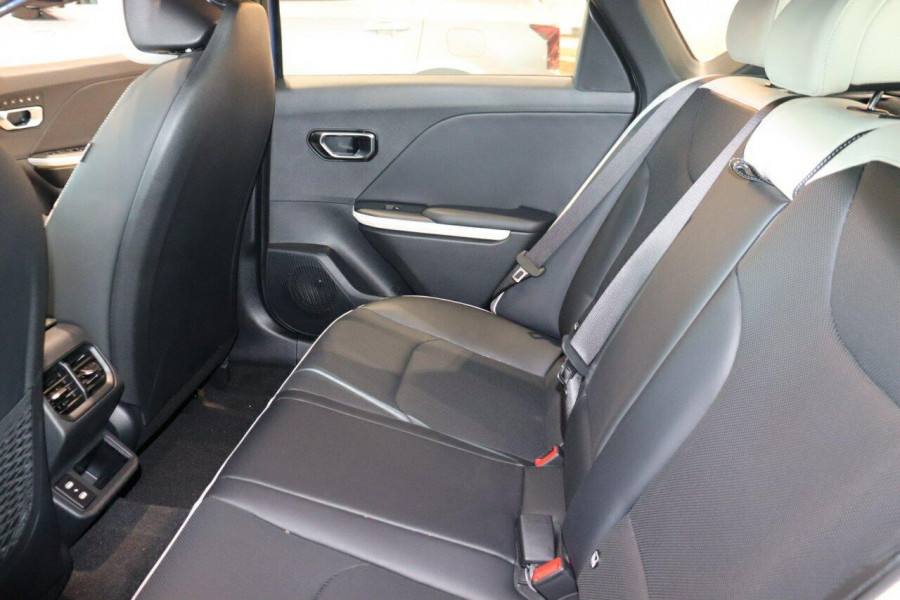 2025 Kia K4 CL4m GT-Line Sedan Image 25