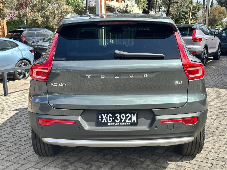 2026 Volvo XC40 XZ Plus B4 SUV Image 4