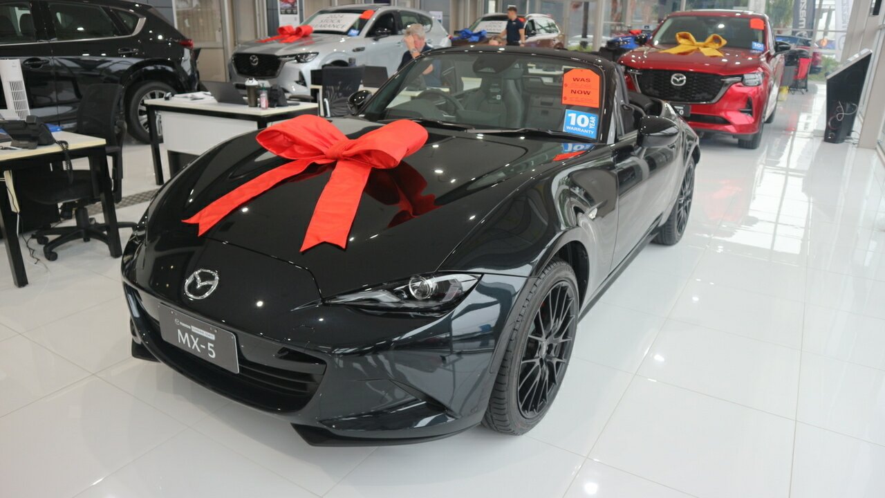 2024 Mazda MX-5 ND G20 GT RS Convertible Image 2
