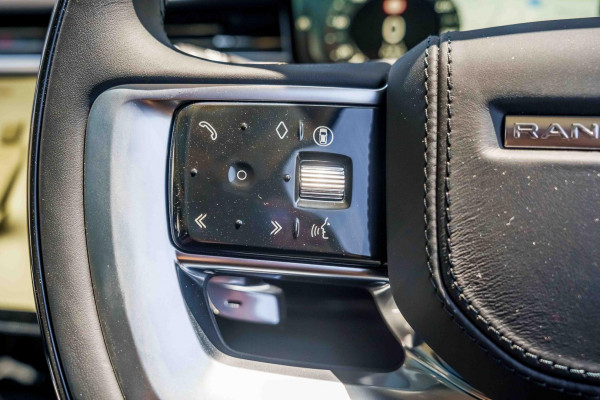 2024 MY25 Land Rover Range Rover L460 D350 Autobiography SUV image 13