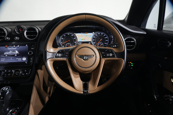 2016 Bentley Bentayga SUV Image 13