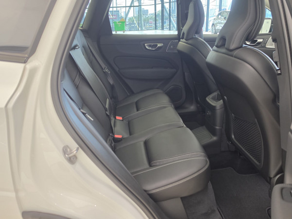 2025 MY26 Volvo XC60 UZ Ultra T8 Plug-in Hybrid Dark SUV image 21