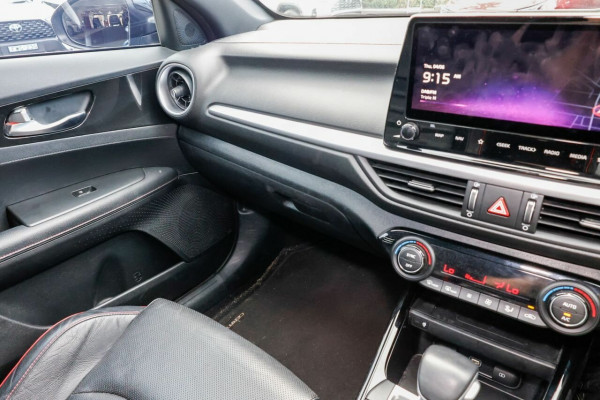 2022 MY23 Kia Cerato BD GT Hatch Image 10