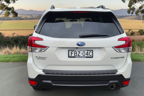 2023 Subaru Forester S5 2.5i Premium SUV Image 6