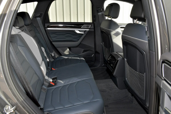 2024 Volkswagen Touareg RC 210TDI R-Line SUV Image 5