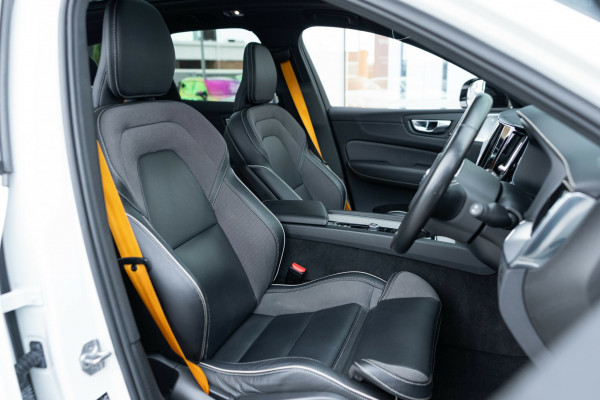 2021 Volvo XC60 UZ T8 Polestar SUV Image 15