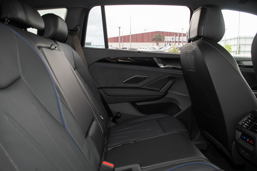 2025 Volkswagen Tayron R4 195TSI R-Line SUV Image 10