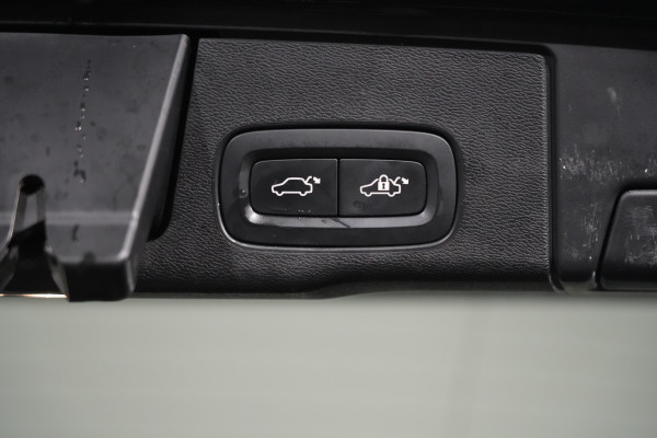 2019 Volvo XC60 UZ D4 Momentum SUV image 33