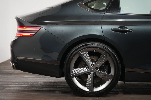 2023 Genesis G80 3.5t Awd Lux Sedan Image 6
