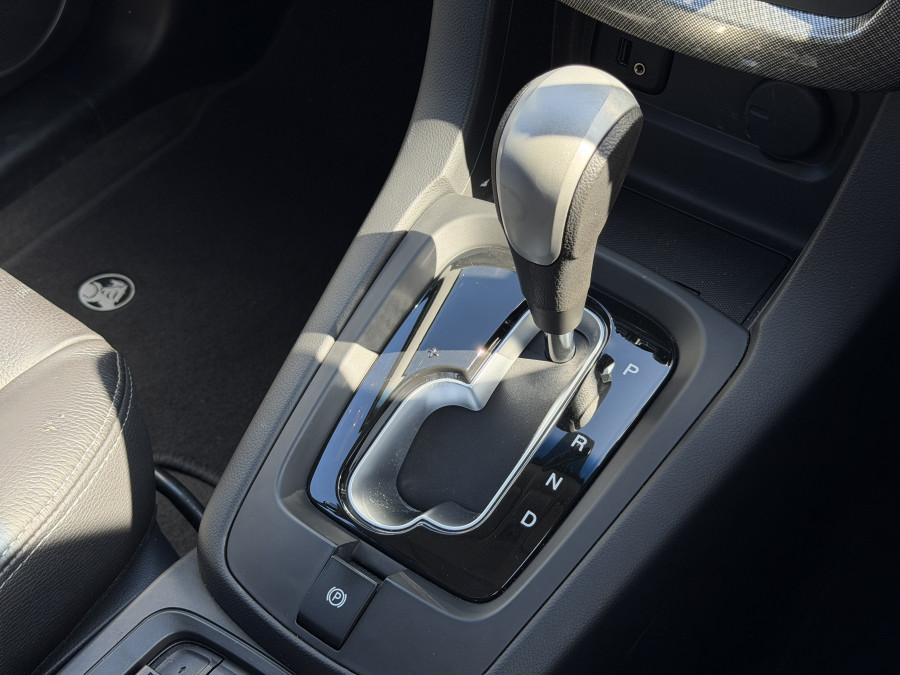 2017 Holden Captiva CG Active SUV Image 23