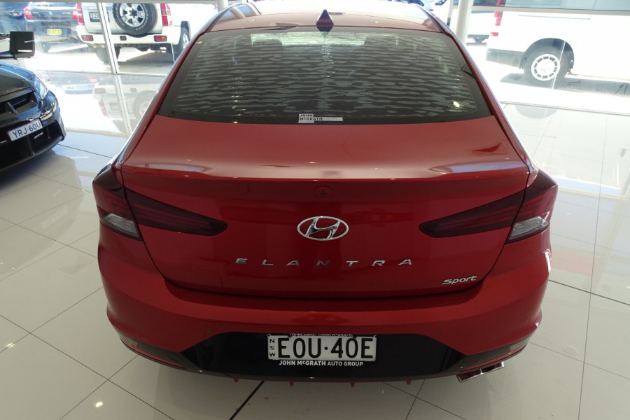 2019 Hyundai Elantra AD.2 Sport Premium Sedan Image 6