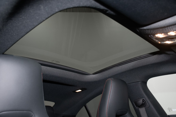 2022 Mercedes-Benz CLA-Class 250 4matic Coupe Image 5