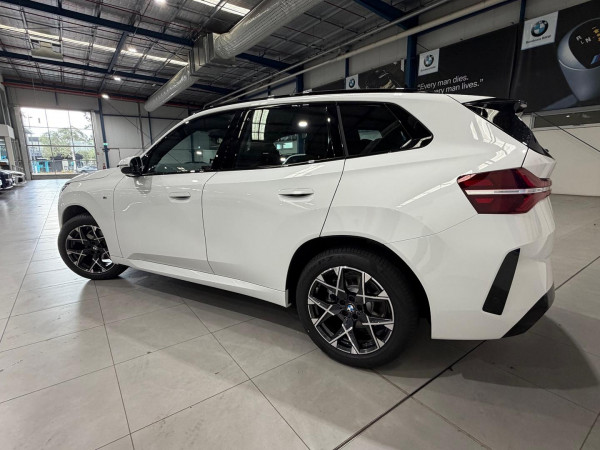 2026 BMW X3 G45 20 xDrive SUV image 4