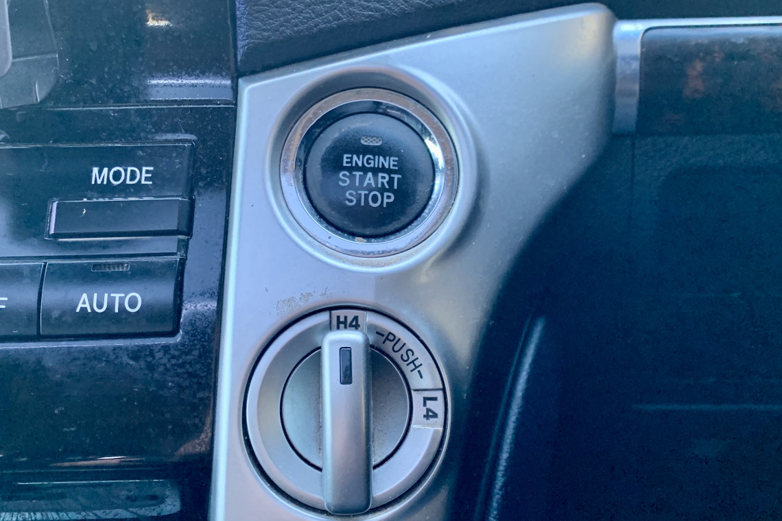 2015 MY13 Toyota LandCruiser VDJ200R VX SUV Image 23
