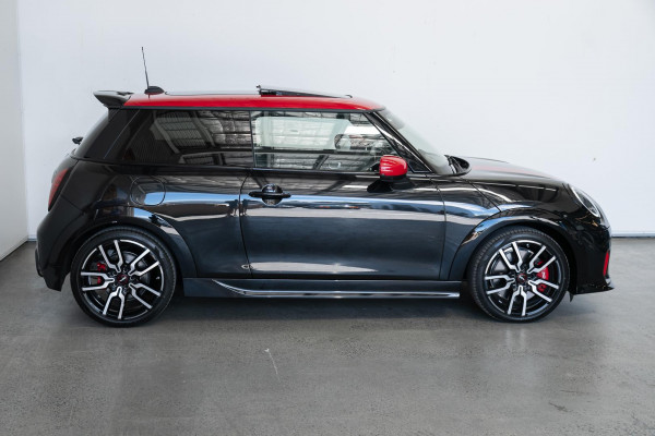 2026 MINI Cooper F66 JCW Favoured Hatch image 3