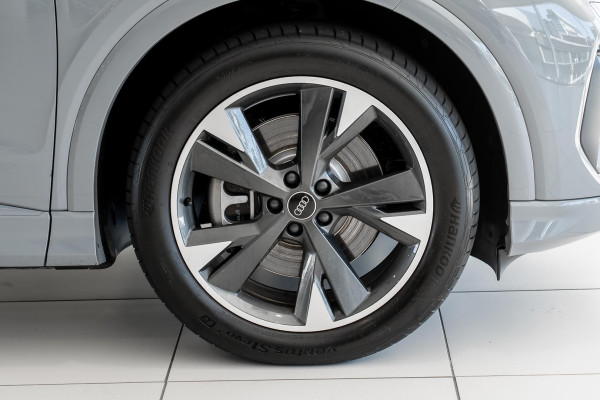 2024 MY25 Audi Q4 e-tron F4 45 SUV image 21