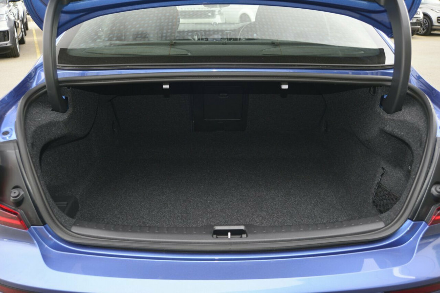 2019 Volvo S60 T5 R-DESIGN Sedan Image 19