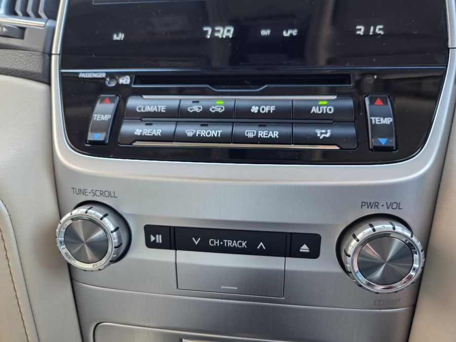 2019 Toyota LandCruiser VDJ200R VX SUV Image 27