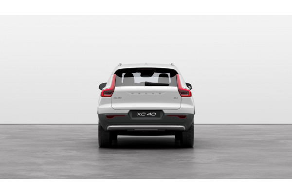 2025 Volvo XC40 XZ Plus B4 SUV Image 4
