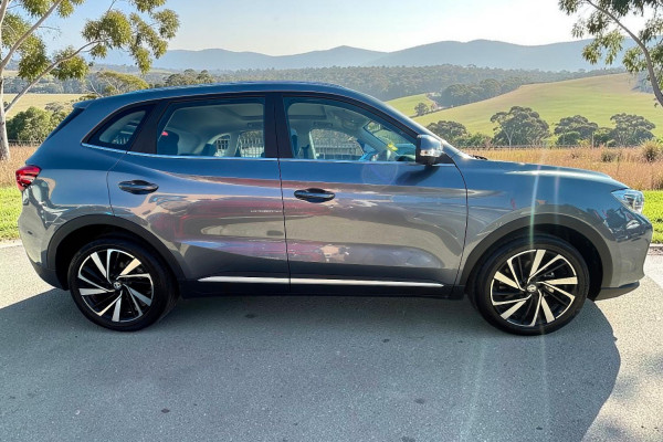 2025 MY25.5 MG ZS ZS32 Essence Turbo SUV Image 2