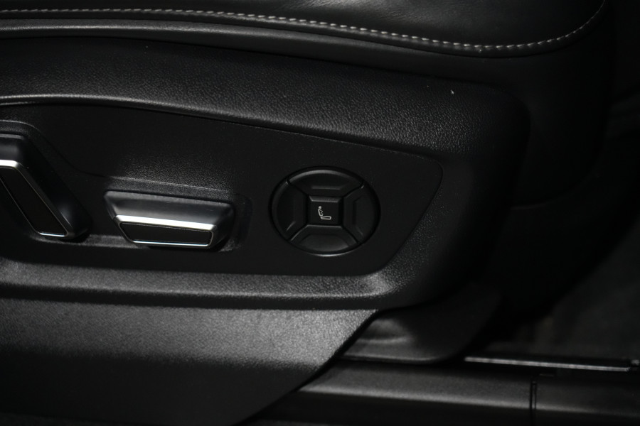 2020 Audi SQ7 TDI SUV Image 31