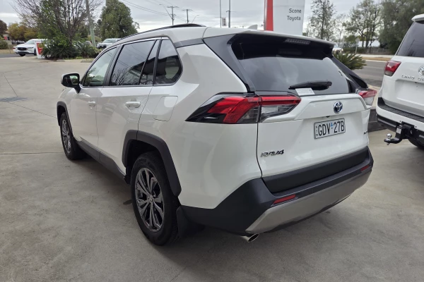 2021 Toyota RAV4 AXAH52R GXL SUV Image 4