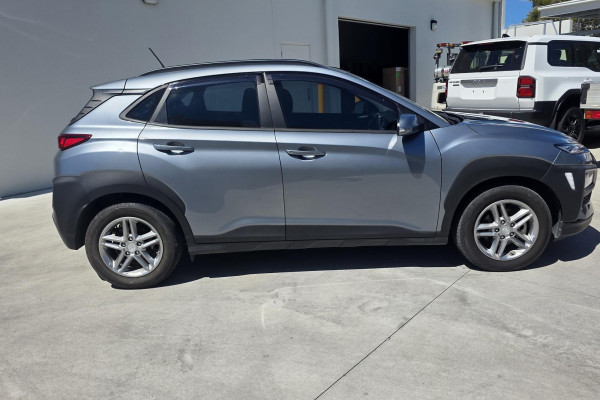 2020 Hyundai KONA OS.3 Active SUV Image 12