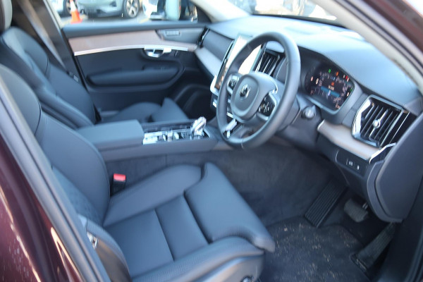 2025 MY26 Volvo XC90 L Series Plus T8 Plug-in Hybrid Dark SUV Image 13