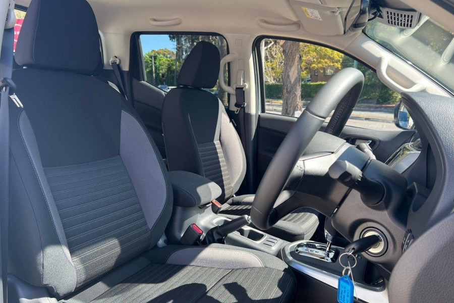 2024 Nissan Navara D23 ST Ute Image 10