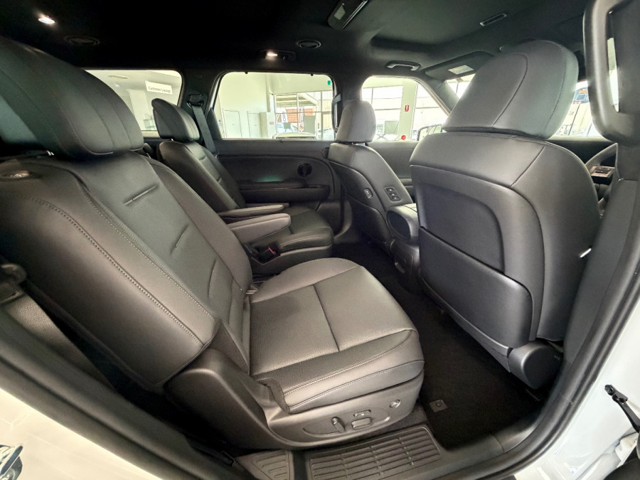 2026 Hyundai Palisade Calligraphy Black Ink SUV Image 11