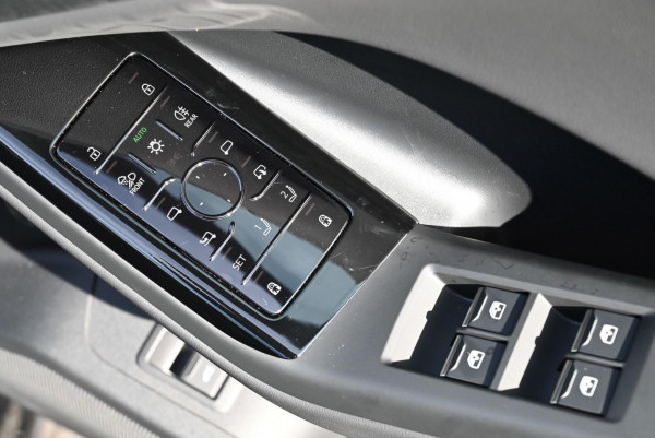 2025 Audi Q6 e-tron GF  SUV image 19