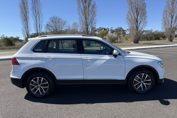 2017 MY18 Volkswagen Tiguan 5N 132TSI Comfortline SUV Image 2