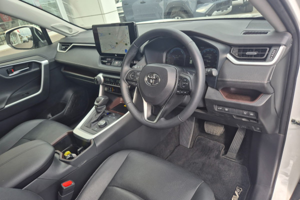 2025 Toyota RAV4 AXAH54R Cruiser SUV Image 17