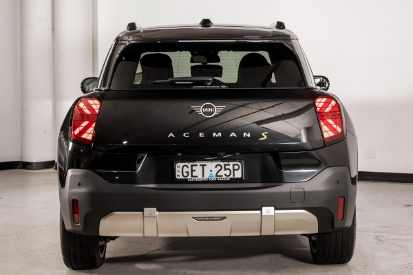 2026 MINI Aceman J05 SE Favoured Hatch image 5