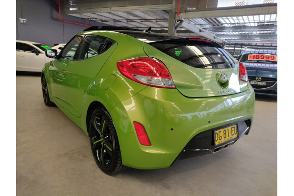 2012 Hyundai Veloster FS + Coupe Image 5