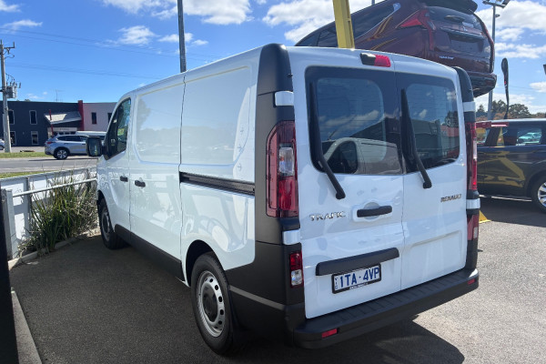 2026 Renault Trafic X82 Pro Van Image 7