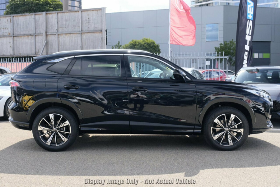 2024 MY24.5 MG HS AS33 Essence SUV Image 16