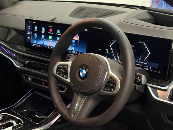 2026 BMW X7 G07 LCI xDrive40i M Sport SUV image 16