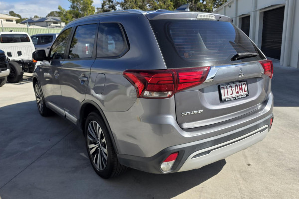 2019 MY20 Mitsubishi Outlander ZL ES SUV Image 5