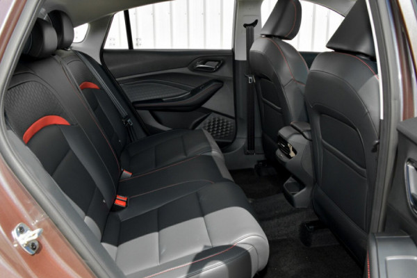 2024 MG MG5 AP32 Essence Sedan Image 5