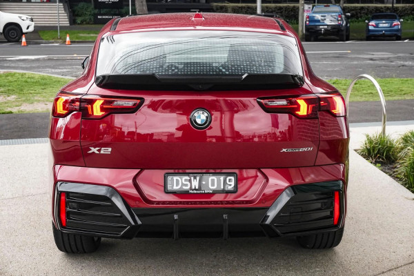 2025 BMW X2 U10 xDrive20i M Sport SUV image 3