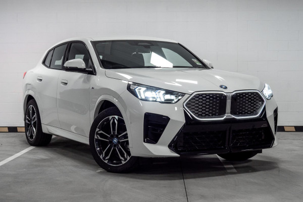BMW iX2 xDrive30 M Sport U10