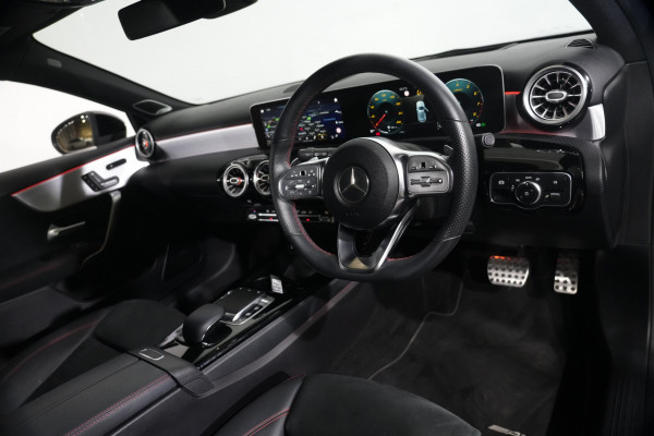 2020 Mercedes-Benz A-Class A250 Hatch Image 11
