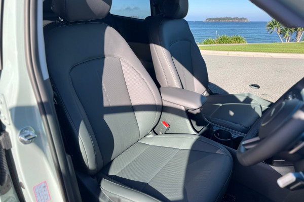 2026 Hyundai KONA SX2.V3 Hybrid Premium SUV Image 7