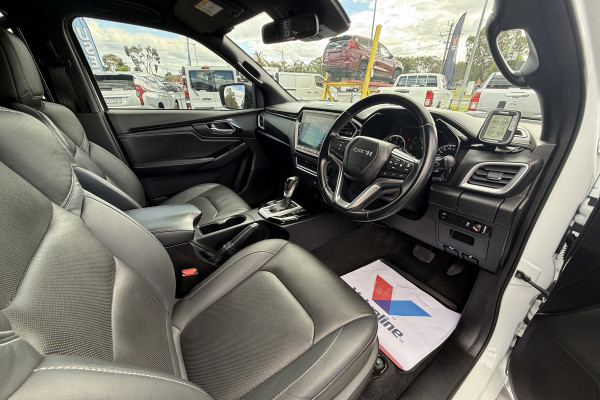2021 Isuzu D-MAX RG X-TERRAIN Ute Image 17