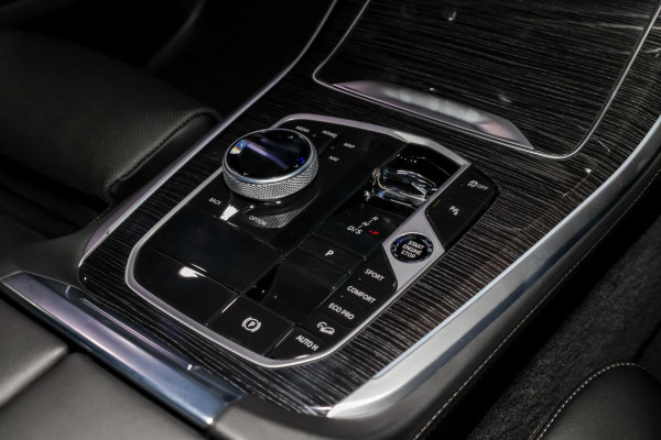 2026 BMW X5 G05 LCI xDrive40i M Sport SUV image 21