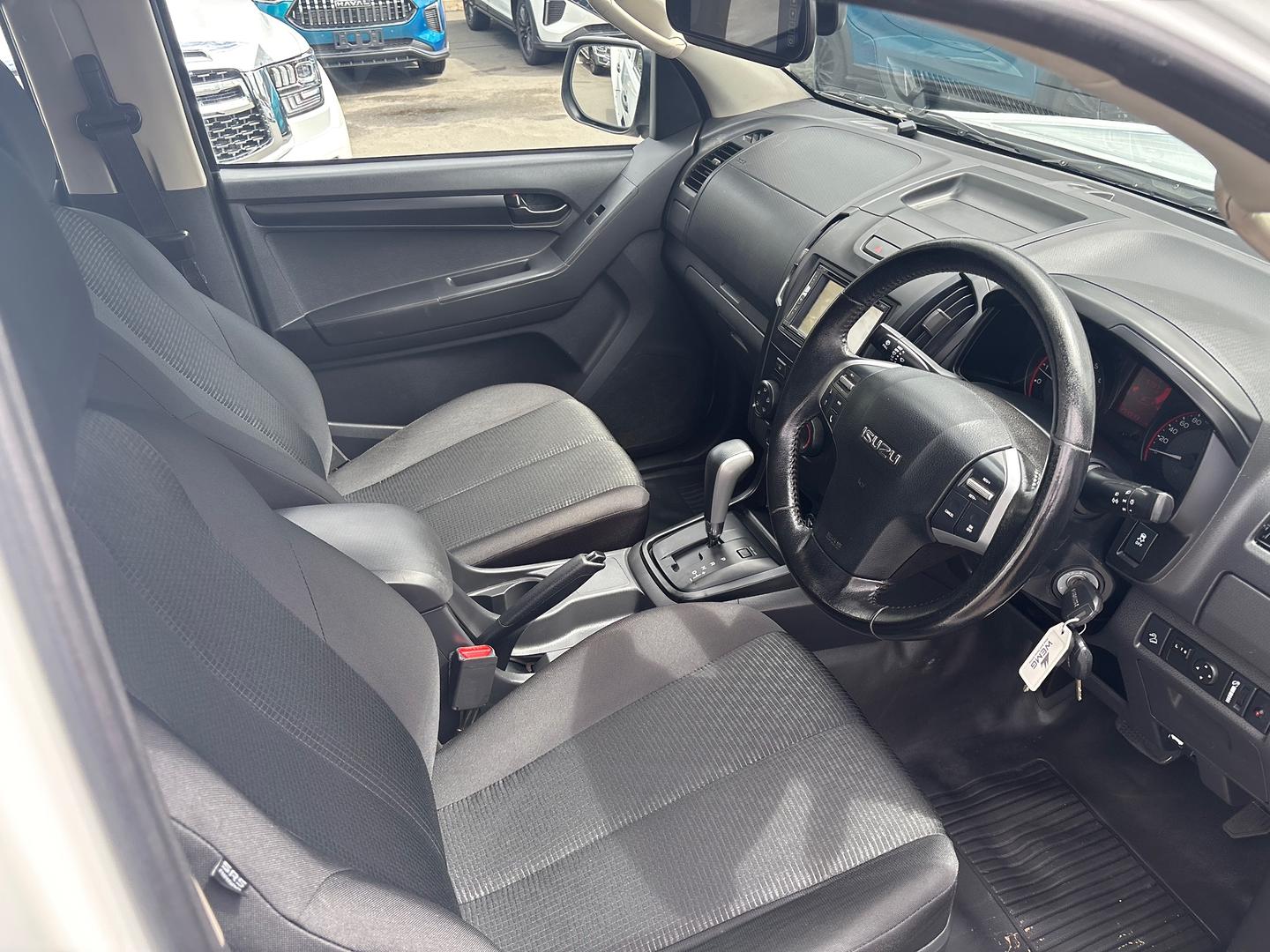 2018 Isuzu D-MAX  SX High Ride Ute Image 13