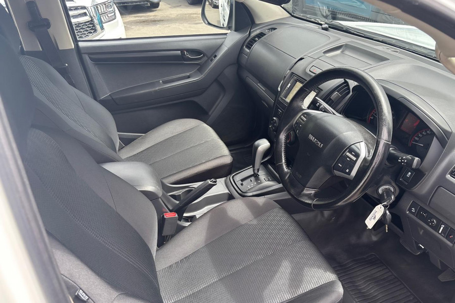 2018 Isuzu D-MAX  SX High Ride Ute Image 13