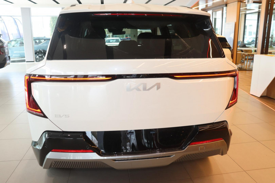 2026 Kia EV5 OVc Earth SUV Image 10