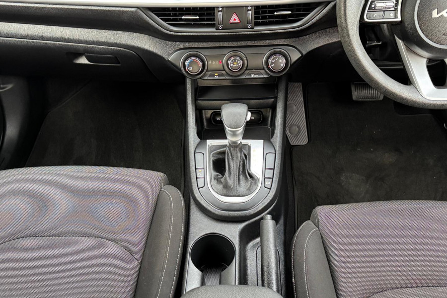 2021 MY1  Kia Cerato BD Sport Hatch Image 21